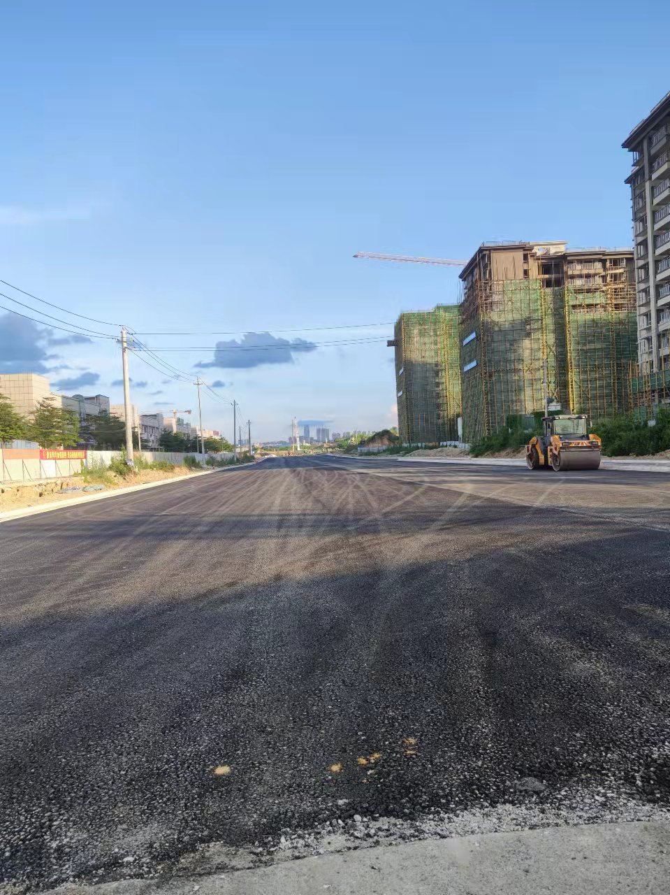 三塘21路土石方、給排水及道路施工